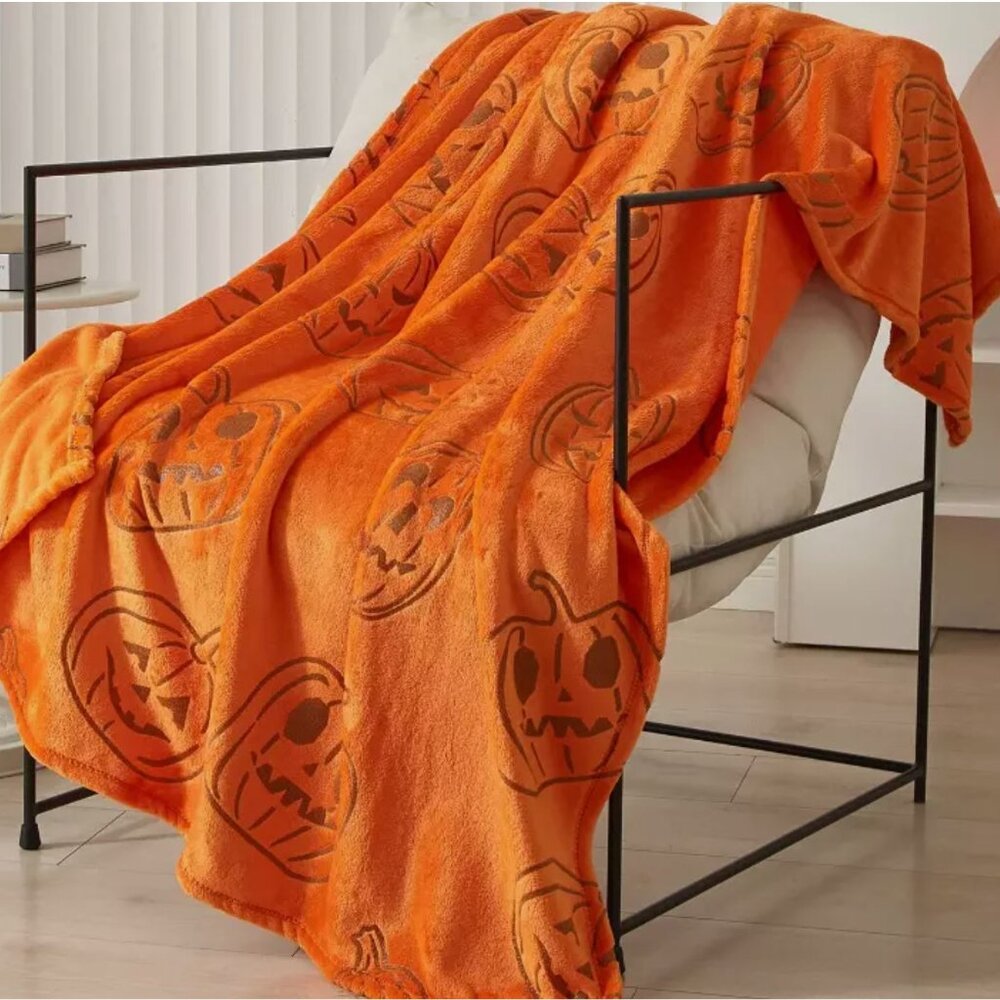 Halloween Throw 50"x60" Orange Pumpkin Plush Throw